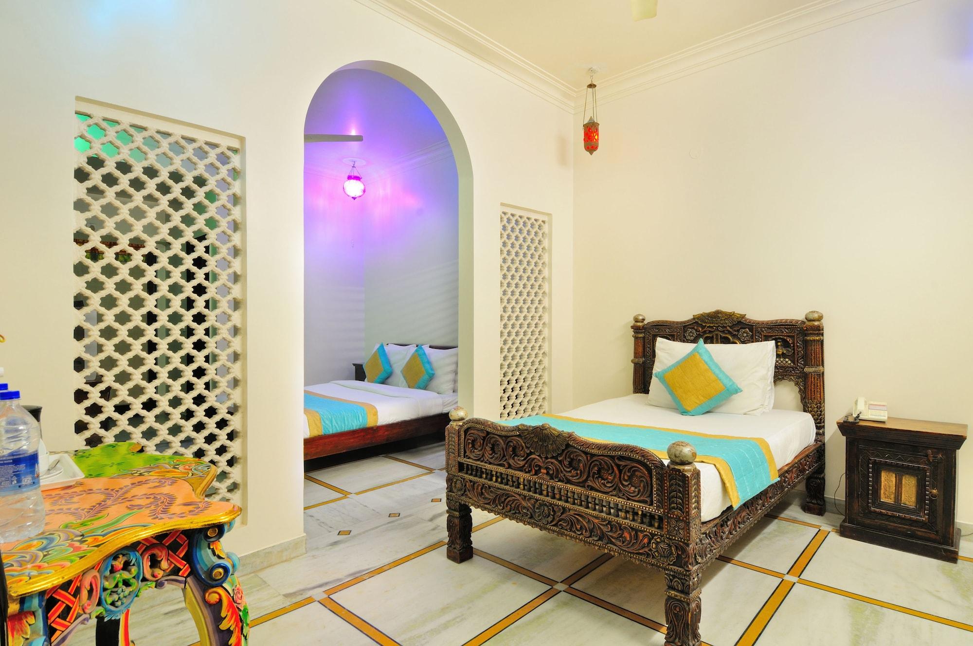 Staybook-Jyoti Mahal A Heritage Hotel Ню Делхи Екстериор снимка