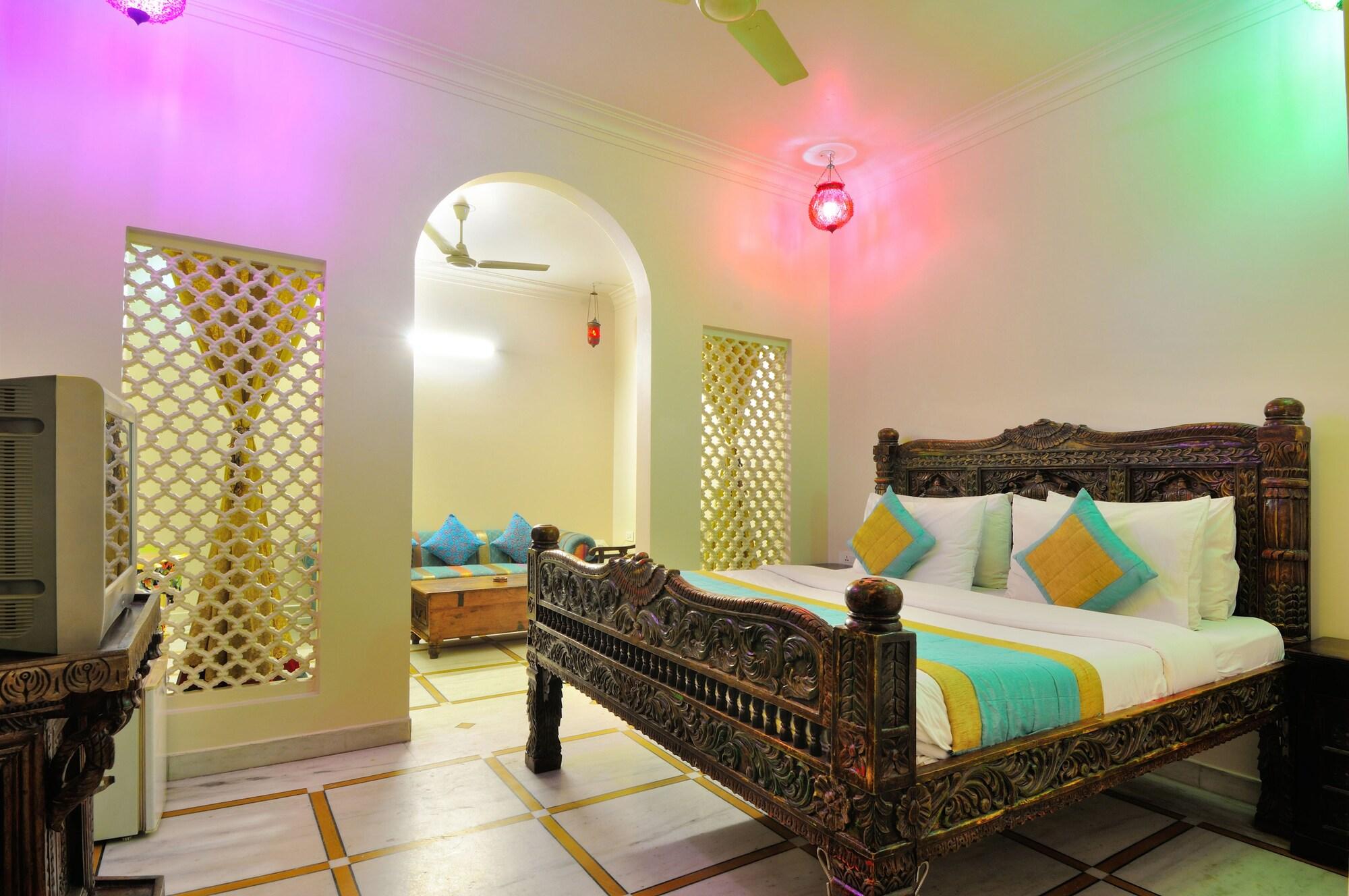 Staybook-Jyoti Mahal A Heritage Hotel Ню Делхи Екстериор снимка