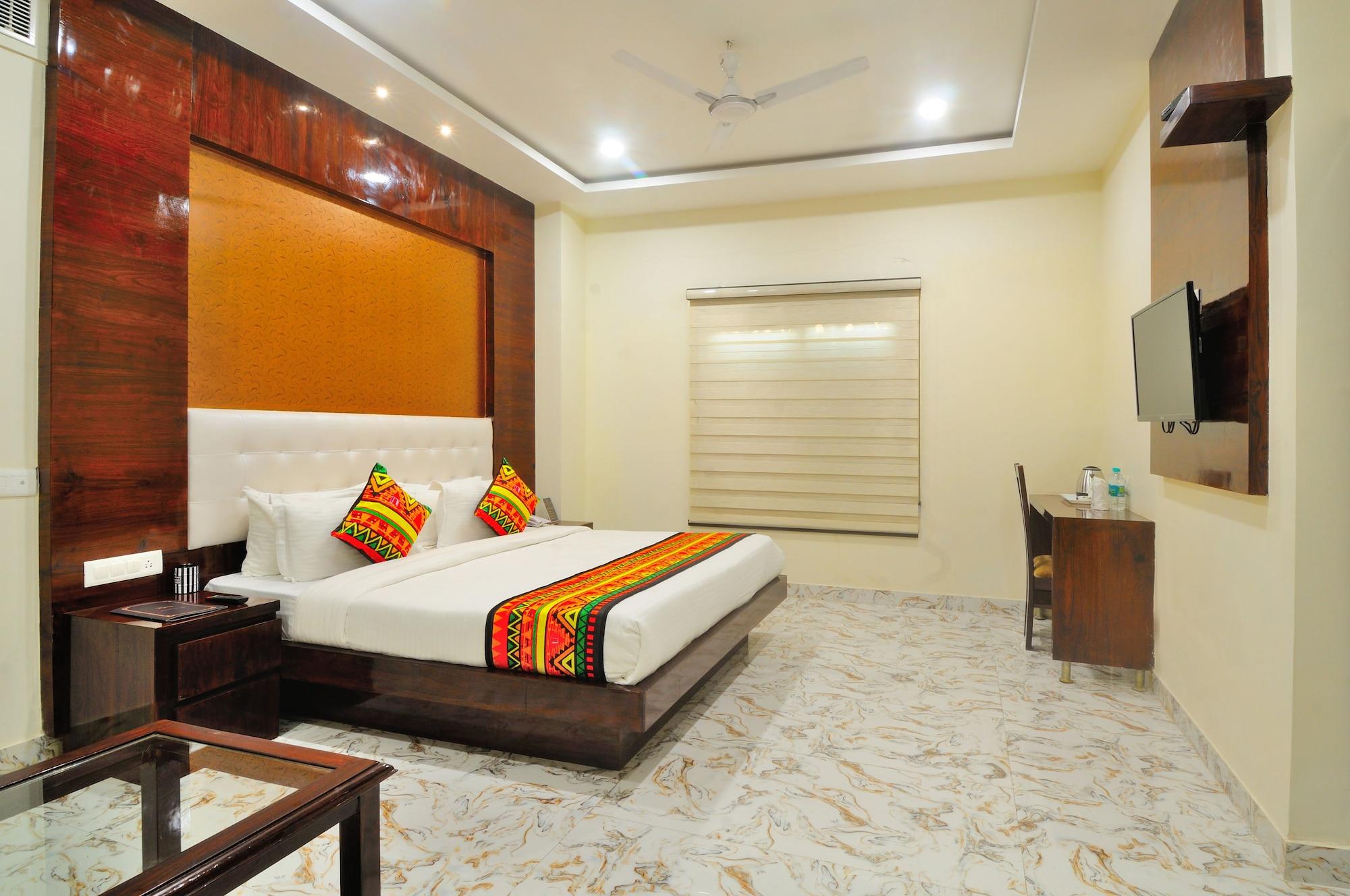 Staybook-Jyoti Mahal A Heritage Hotel Ню Делхи Екстериор снимка