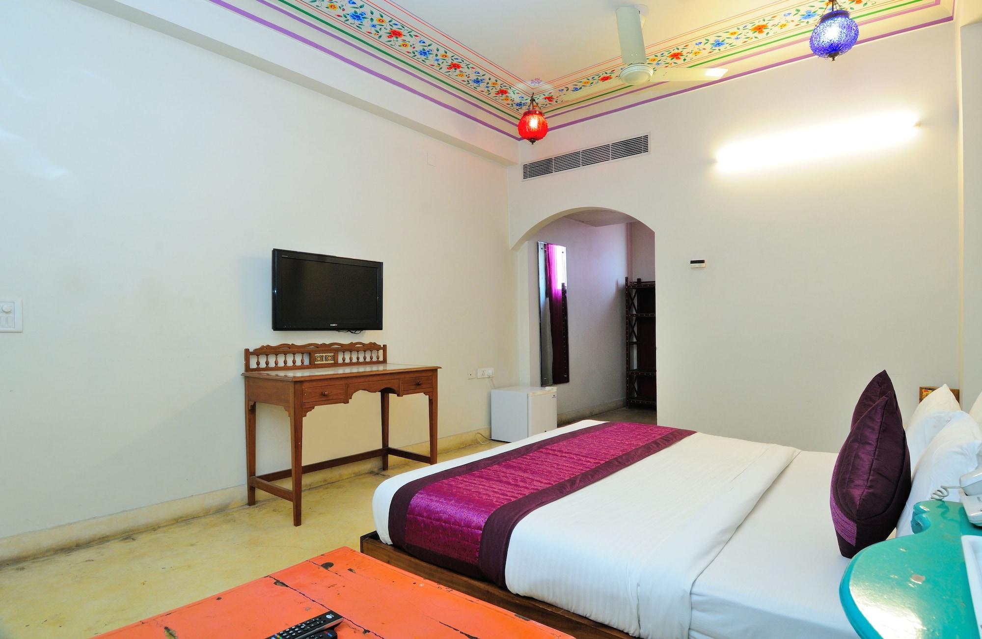 Staybook-Jyoti Mahal A Heritage Hotel Ню Делхи Екстериор снимка