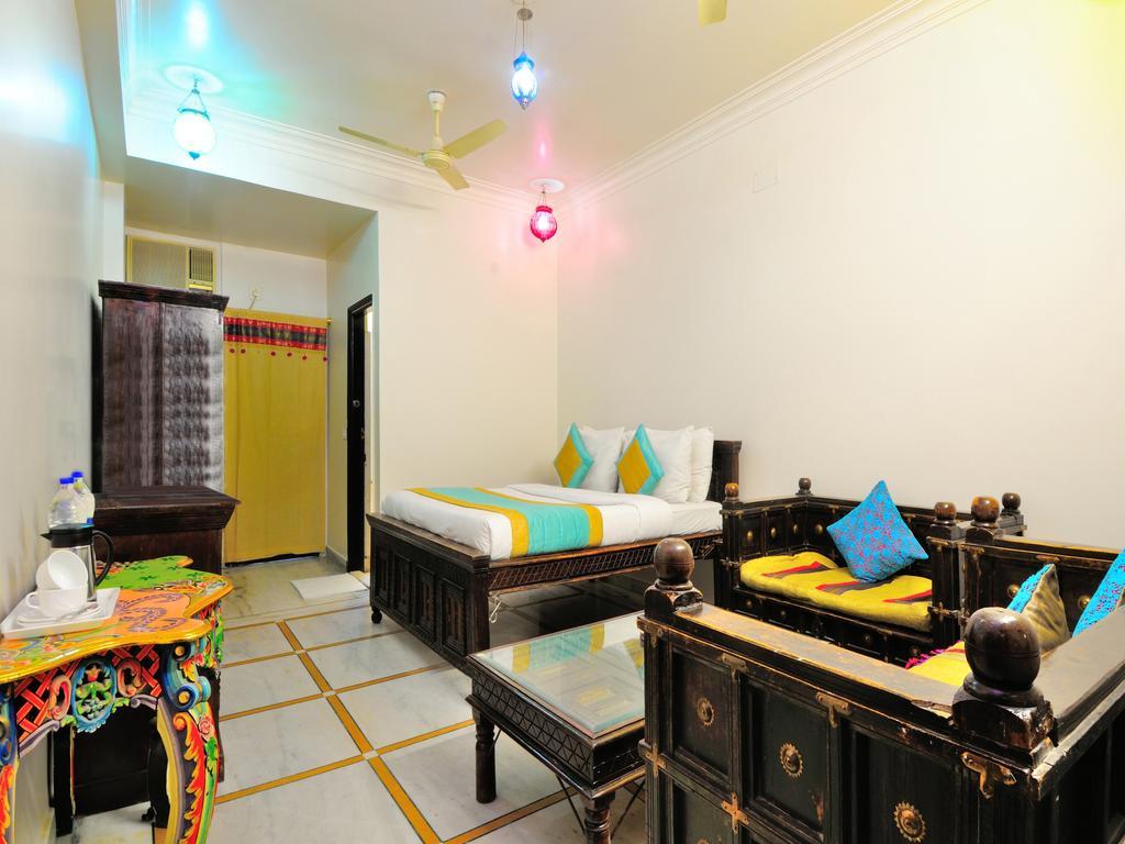 Staybook-Jyoti Mahal A Heritage Hotel Ню Делхи Екстериор снимка