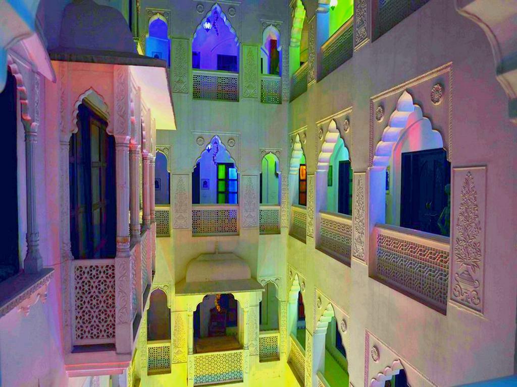 Staybook-Jyoti Mahal A Heritage Hotel Ню Делхи Екстериор снимка