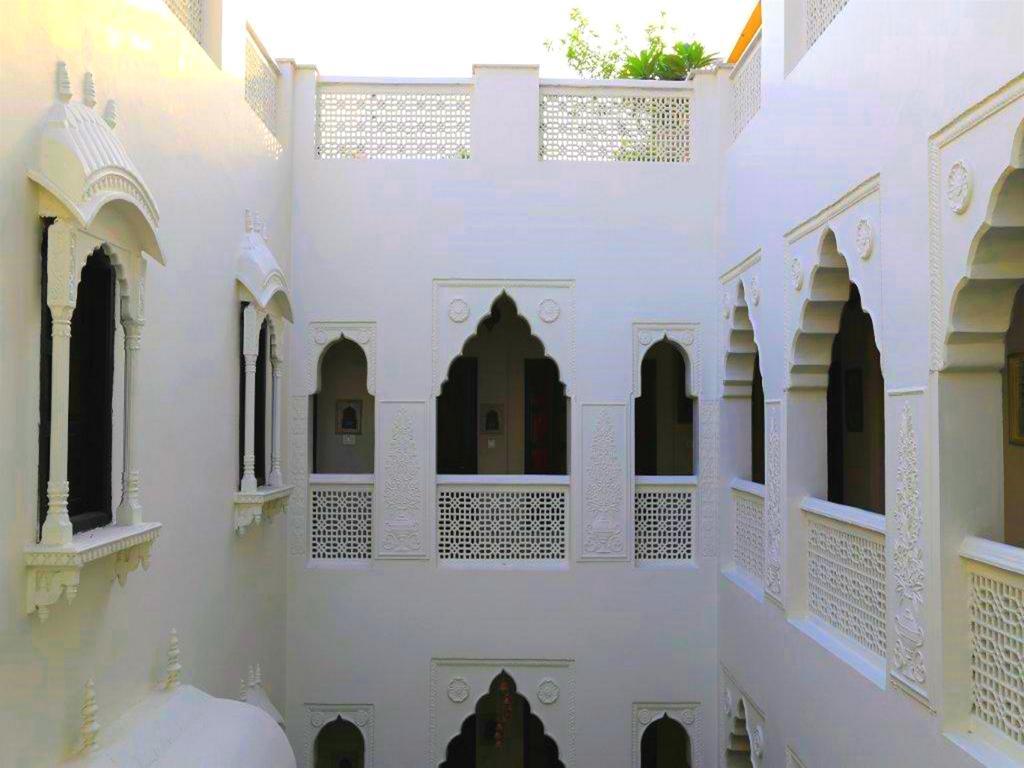 Staybook-Jyoti Mahal A Heritage Hotel Ню Делхи Екстериор снимка