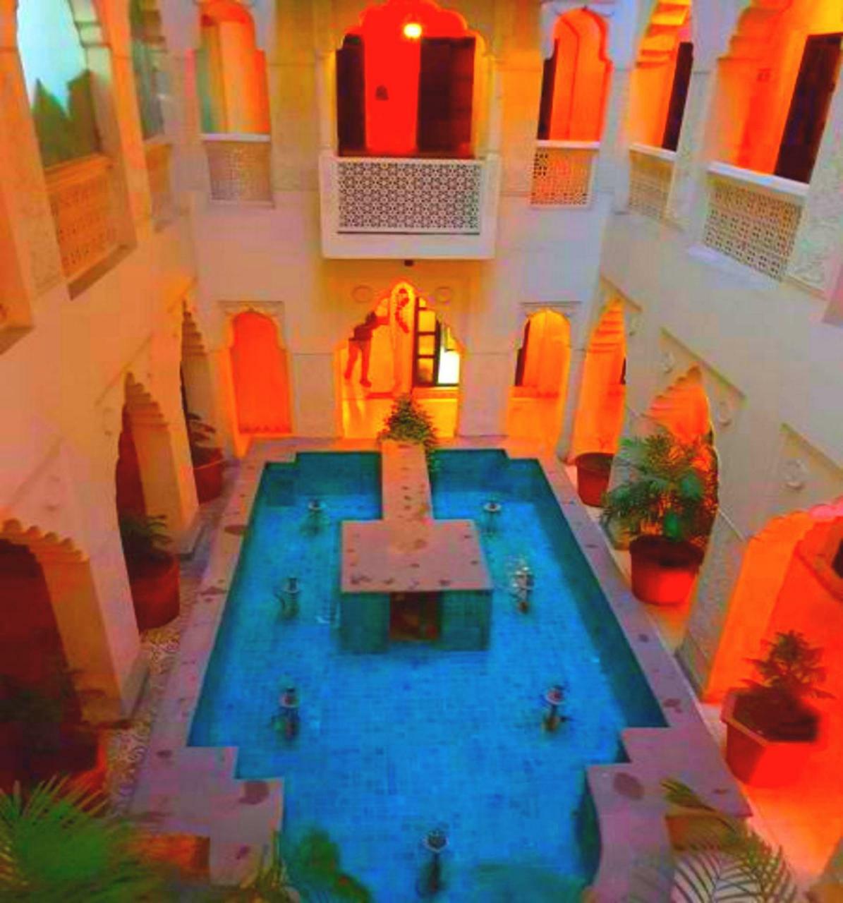 Staybook-Jyoti Mahal A Heritage Hotel Ню Делхи Екстериор снимка